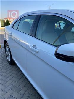 Ford Taurus